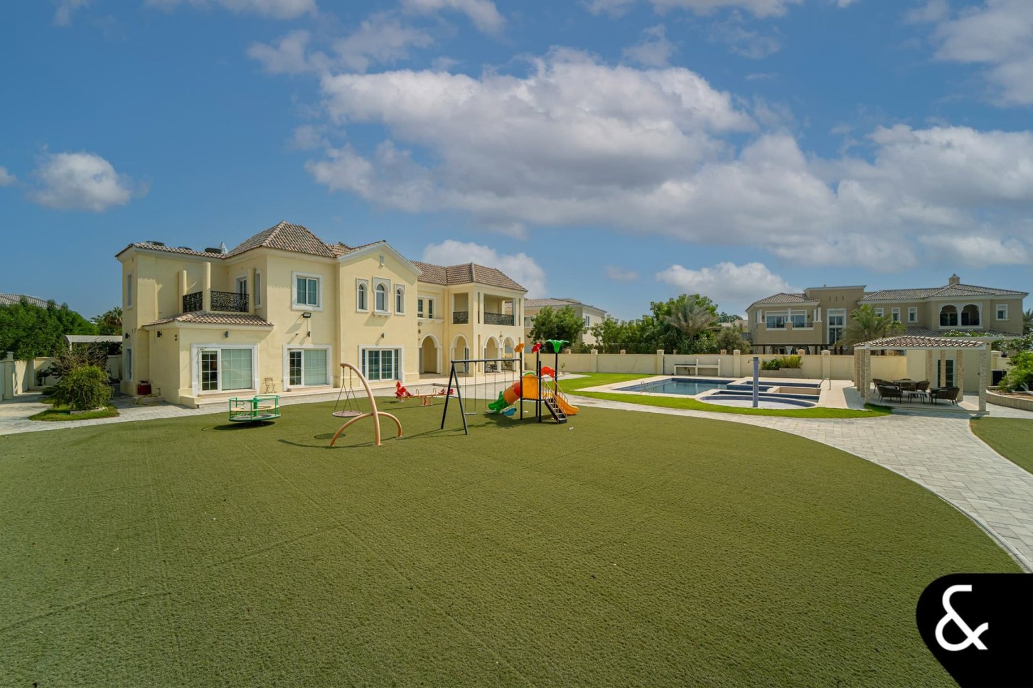 Villa de 7 dormitorios en Arabian Ranches, UAE No. 109654