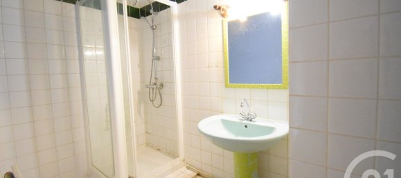 Apartamento de 2 dormitorios en Vichy, France No. 283872 6