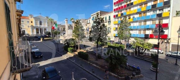 Apartamento T4 em Torre Annunziata, Italy N.º 341277 36