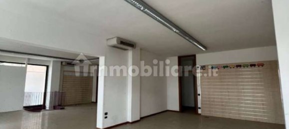 1غرفة عقار تجاري في Brusaporto, Italy رقم 60586 3