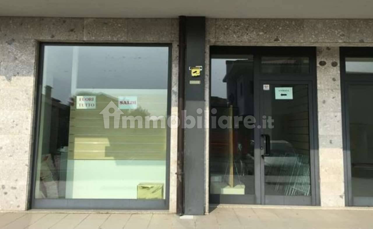 1غرفة عقار تجاري في Brusaporto, Italy رقم 60586