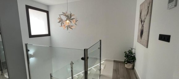 Villa de 3 dormitorios en Torrevieja, Spain No. 176108 11