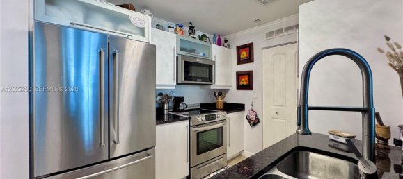2 dormitorios propiedad comercial en venta en Miami, Miami-Dade, Florida, USA № 615053 15