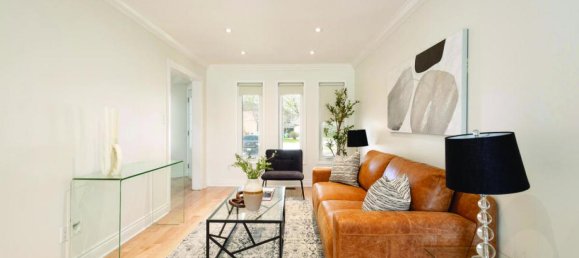 6 bedrooms House in Mississauga, Canada No. 497 6