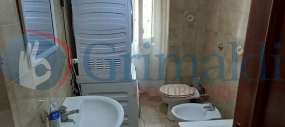 4 bedrooms Apartment in Trani, Italy No. 323834 9