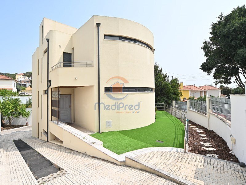 5 bedrooms House in Oeiras, Portugal No. 221378