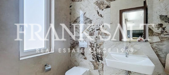 3 bedrooms Penthouse in Saint Julian's, Malta No. 11714 3