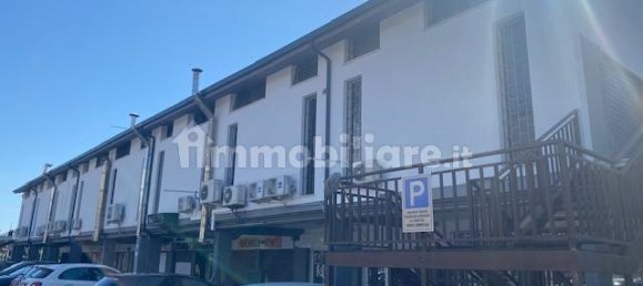 1-Zimmer Gewerbliche Immobilie in Rome, Italy, Nr. 258286 3