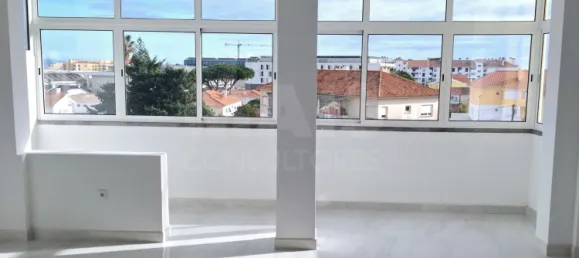 3 bedrooms Apartment in Cascais, Portugal No. 66839 3