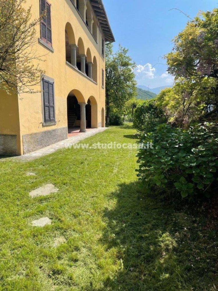 Edifício em Sovere, Italy 525 m² N.º 338988