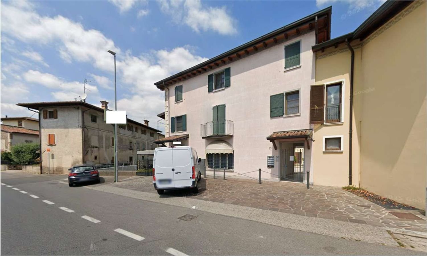 Propriété commerciale à Lonato del Garda, Italy 84m² No. 311880