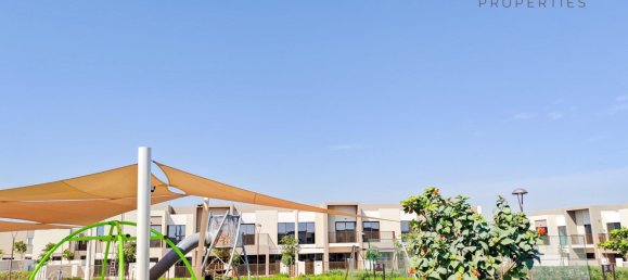 3 bedrooms Townhouse in Dubai Land, UAE No. 56293 20