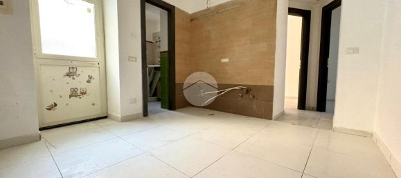 3-Zimmer Wohnung in Naples, Italy, Nr. 41072 6