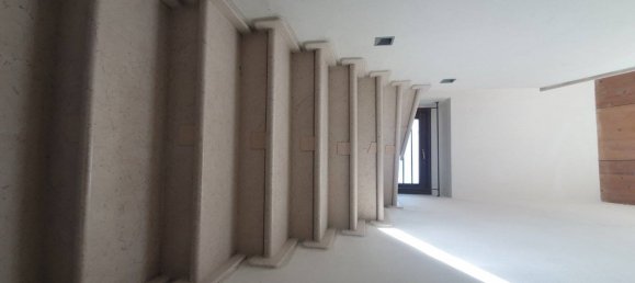 4 bedrooms Apartment in Pesaro, Italy No. 162698 8