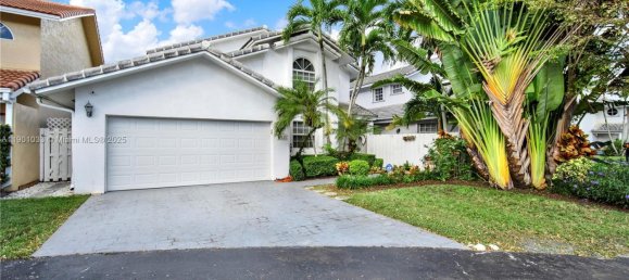 4 dormitorios villa en venta en Miami, Miami-Dade, Florida, USA № 614168 2