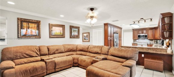 4 dormitorios villa en venta en Miami, Miami-Dade, Florida, USA № 614168 17