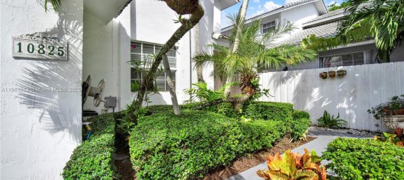 4 dormitorios villa en venta en Miami, Miami-Dade, Florida, USA № 614168 3