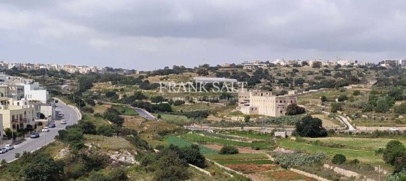 Ático de 3 dormitorios en Swieqi, Malta No. 8712 3