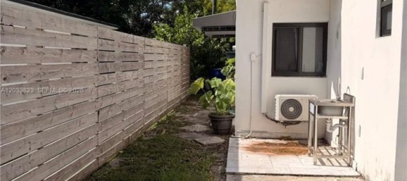 2 dormitorios villa en alquiler en Miami, Miami-Dade, Florida, USA № 614947 4