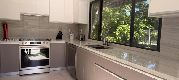 2 dormitorios villa en alquiler en Miami, Miami-Dade, Florida, USA № 614947 10