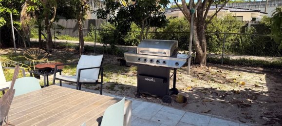 2 dormitorios villa en alquiler en Miami, Miami-Dade, Florida, USA № 614947 2