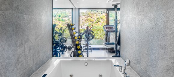 5 Schlafzimmer Villa in El Madronal, Spain, Nr. 34150 13