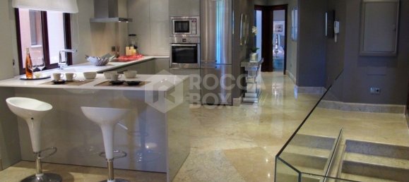 3 chambres Penthouse à Marbella, Spain No. 25254 2