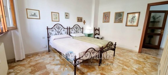 2 bedrooms Apartment in Florence, Italy No. 324540 42