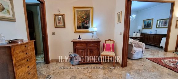 2 bedrooms Apartment in Florence, Italy No. 324540 21