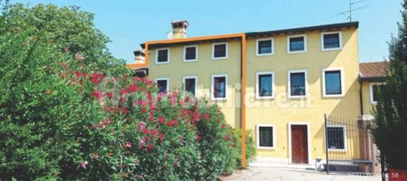 7 bedrooms Villa in Povegliano Veronese, Italy No. 271024 2