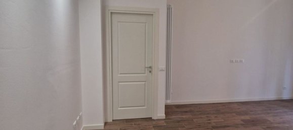 2 bedrooms Apartment in Milan, Italy No. 364917 30