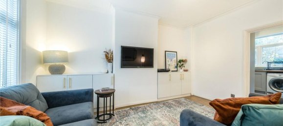 2 bedrooms House in London, United Kingdom No. 12926 19