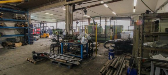 3-Zimmer Lagerhaus in Orzinuovi, Italy, Nr. 141623 8