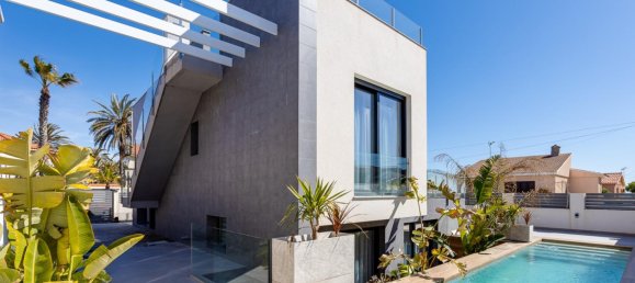 5 Schlafzimmer Villa in Torrevieja, Spain, Nr. 132772 3