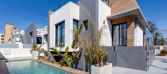 5 Schlafzimmer Villa in Torrevieja, Spain, Nr. 132772 2