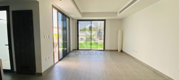 2 bedrooms Townhouse in Yas Island, UAE No. 15178 4