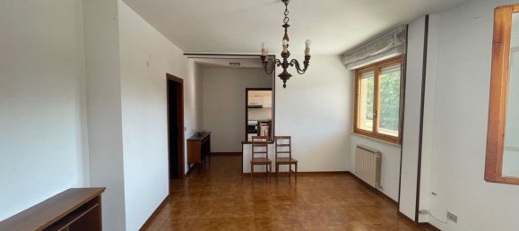 5 rooms Apartment in Siena, Italy No. 223342 3