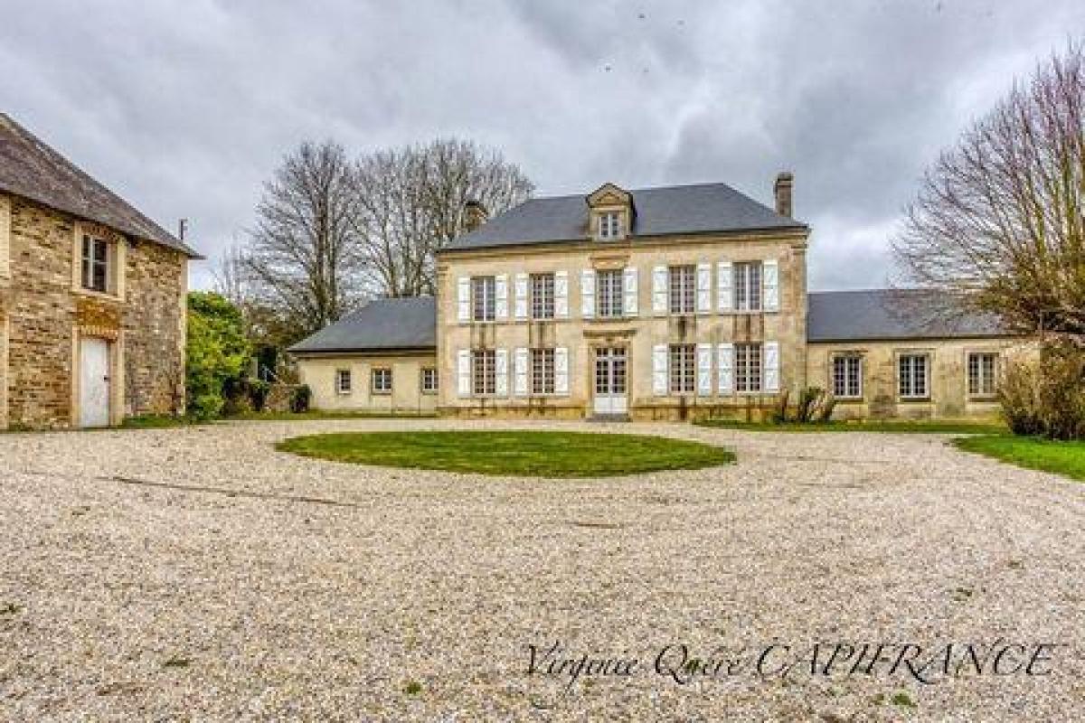 6 bedrooms House in Bayeux, France No. 32585