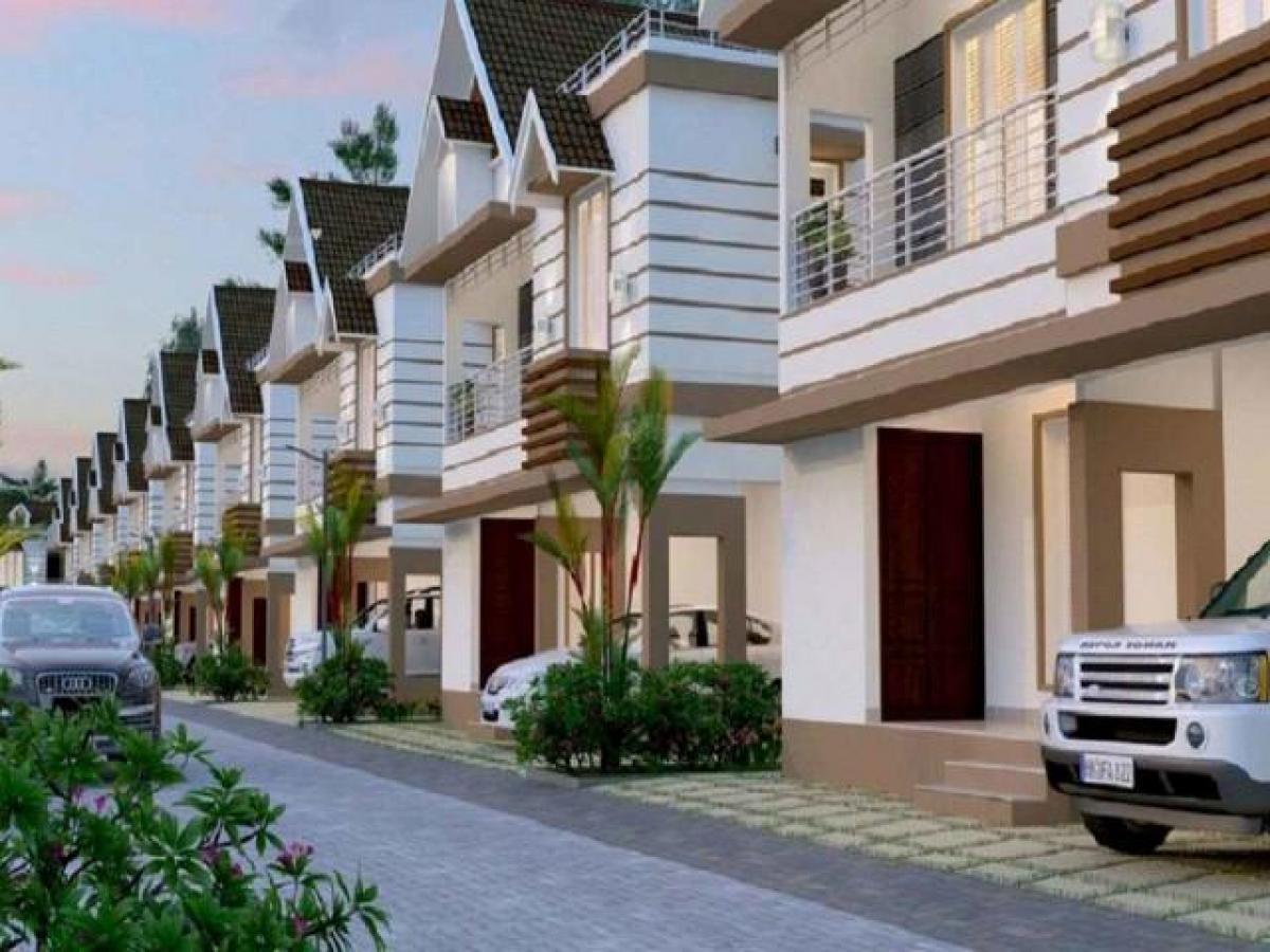 4 bedrooms House in Thrissur, India No. 54172