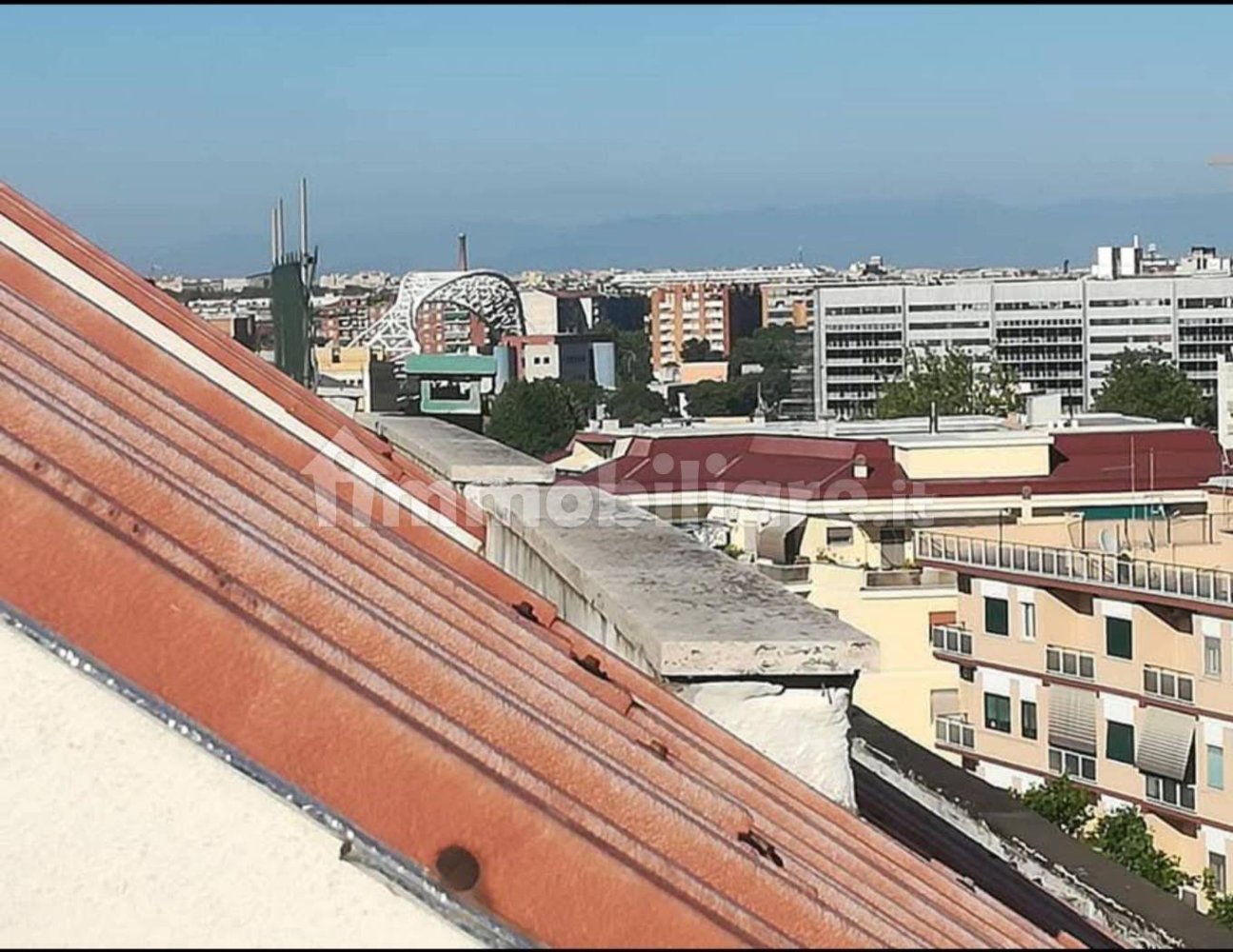 20m² Warehouse in Rome, Italy No. 371699