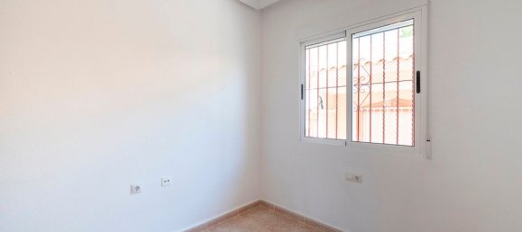 Casa de 3 dormitorios en Algorfa, Spain No. 178136 9