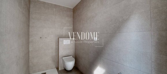 3 Schlafzimmer Doppelhaus in Suresnes, France, Nr. 281010 16