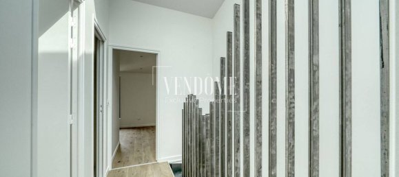 3 Schlafzimmer Doppelhaus in Suresnes, France, Nr. 281010 11