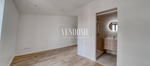 3 Schlafzimmer Doppelhaus in Suresnes, France, Nr. 281010 13