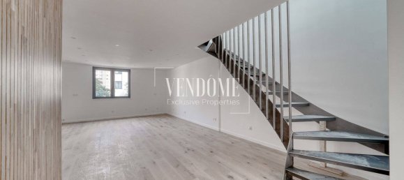 3 Schlafzimmer Doppelhaus in Suresnes, France, Nr. 281010 8