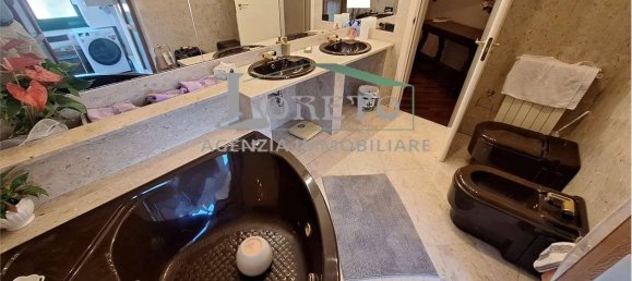 Apartamento de 4 dormitorios en Rapallo, Italy No. 372871 9