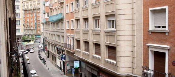 2 bedrooms Apartment in Madrid, Spain No. 97099 9