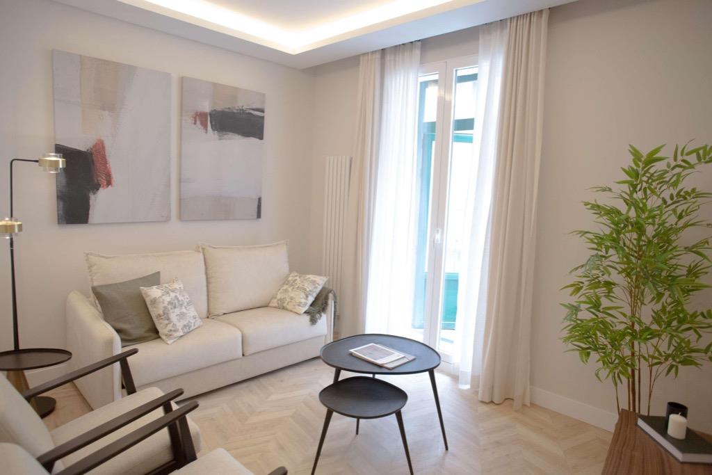 2 bedrooms Apartment in Madrid, Spain No. 97099