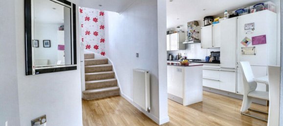 3 bedrooms House in Grays, United Kingdom No. 4963 17