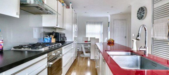 3 bedrooms House in Grays, United Kingdom No. 4963 21